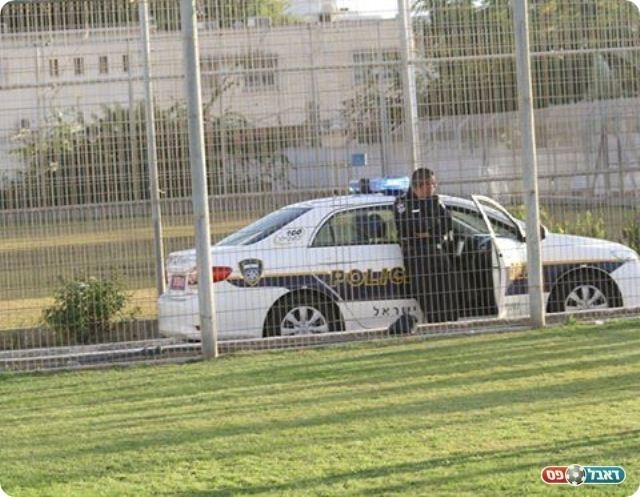 הגיעה מבעוד מועד. המשטרה (צילום: מיכאל פישנזון)